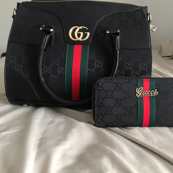 Gucci bag and shoe set - Picture 3 of 6